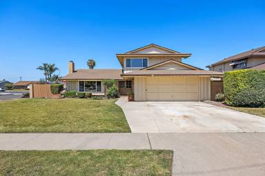 Main picture of 629 S Vicki Ln