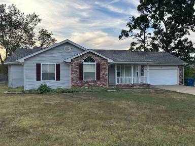Main picture of 327 Turf Ln