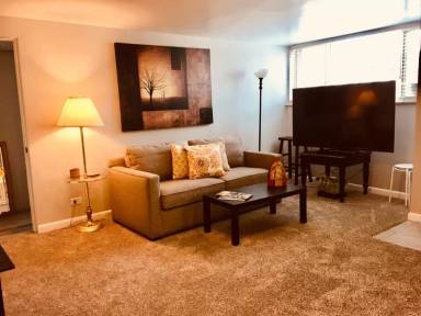 Main picture of 3934 N Clay St