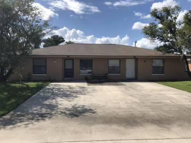 Main picture of 3418 SW 7th Pl