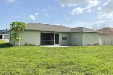 Main picture of 309 NE 9th Ter