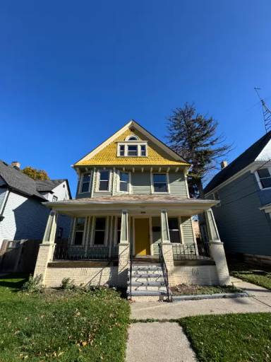 Main picture of 3317 W 41st St