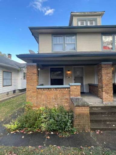 Main picture of 835 N Riley Ave