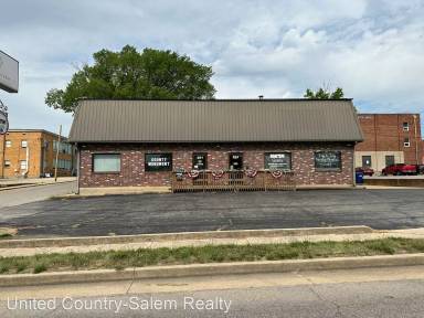 Main picture of 201 N Main St