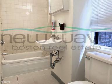 Main picture of 44A Joy St