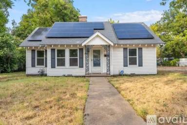 Main picture of 1017 N 33rd St
