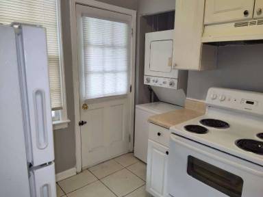 Main picture of 3219 Post St