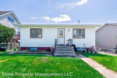 Main picture of 211 E Custer St