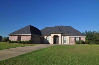 Main picture of 560 Hickory Ridge Rd