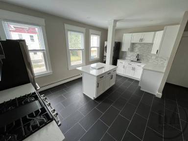 Main picture of 62 Vail St