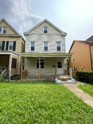 Main picture of 124 E Meyers St