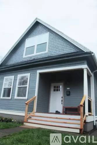 Main picture of 551 N Cook St