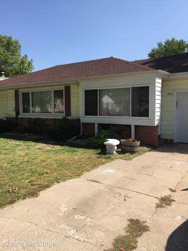 Main picture of 2511 W Louise St