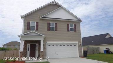 Main picture of 702 Savannah Dr