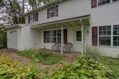 Main picture of 119 Armstrong Ln