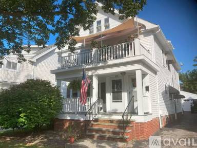 Main picture of 1279 Hathaway Ave