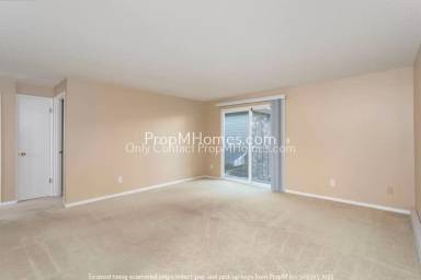 Main picture of 7640 SW 34th Ave