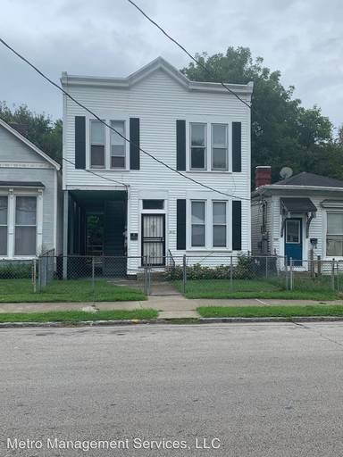 Main picture of 2416 Saint Xavier St