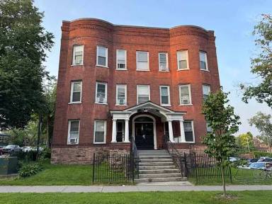 Main picture of 323 Pearl St