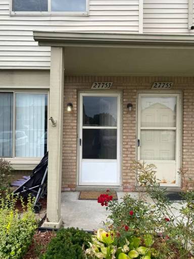 Main picture of 27753 Carini Villa St