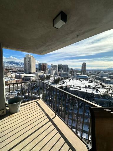 Main picture of Zions Summit