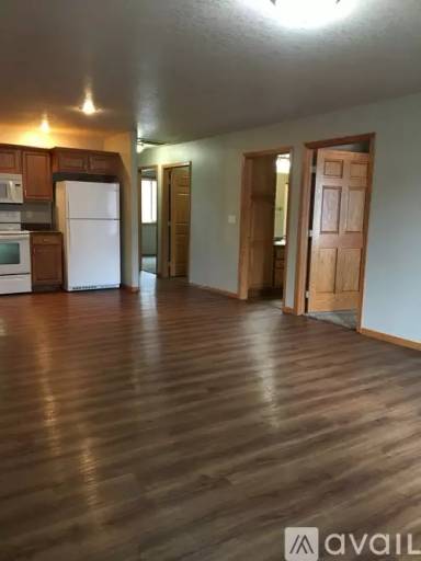Main picture of 203 E 5th St