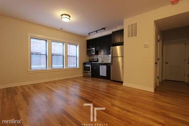 Main picture of 2201-09 W Eastwood Ave