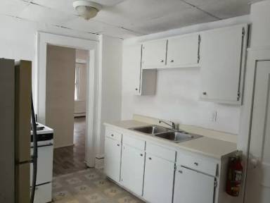 Main picture of 960 Sawyer Ave