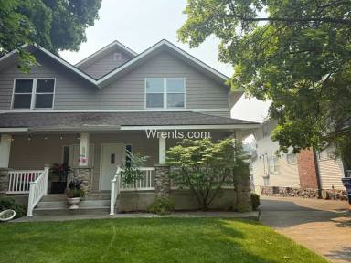 Main picture of 425 W 14th Ave