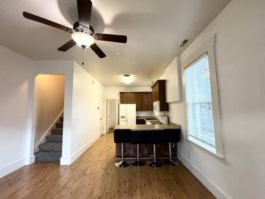 Main picture of 608-612 S Park Street