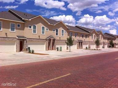 Main picture of 2012 Main St