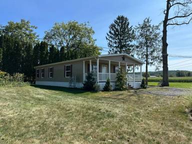 Main picture of 370 Bowers Rd