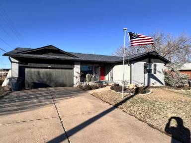 Main picture of 4218 SE Camden Way