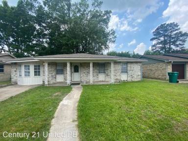 Main picture of 2608 S Taft St