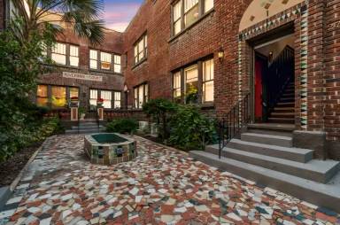 Main picture of 2738 Riverside Ave