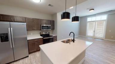 Main picture of 2112 University Drive - 101