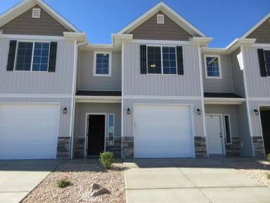 Main picture of 404 W 1325 N