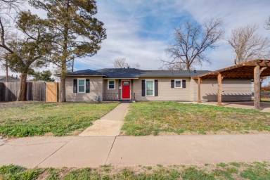 Main picture of 2704 Canton Ave
