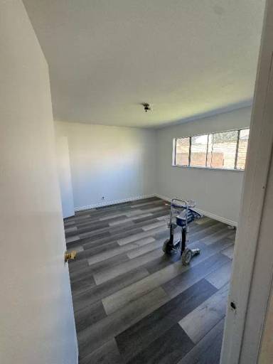 Main picture of 3001 Oarfish Ln