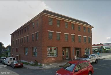 Main picture of 791 E Main St