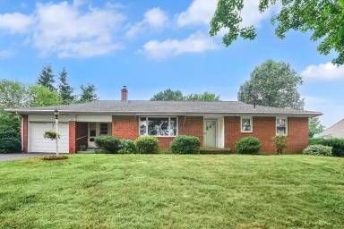 Main picture of 28 Dayton St