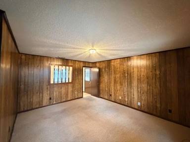 Main picture of 1000 Pineview Dr