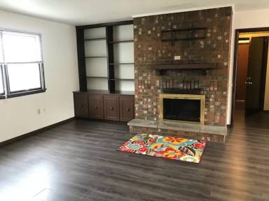 Main picture of 401 Hillcrest Dr