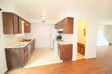 Main picture of 1307 Devon Ln