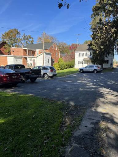 Main picture of 126 W Frederick St