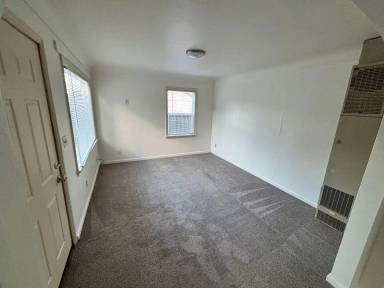 Main picture of 2776 12th Pl SE