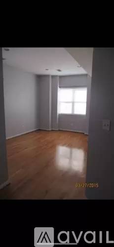 Main picture of 2326 N Rockwell St