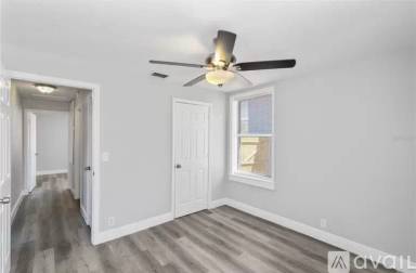 Main picture of 99 10th St