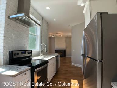 Main picture of 60 W 3rd Ave