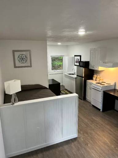 Main picture of 45 Gage Rd